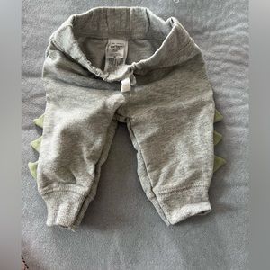 💕5 for $15: Carters 0-3/3 month pants
